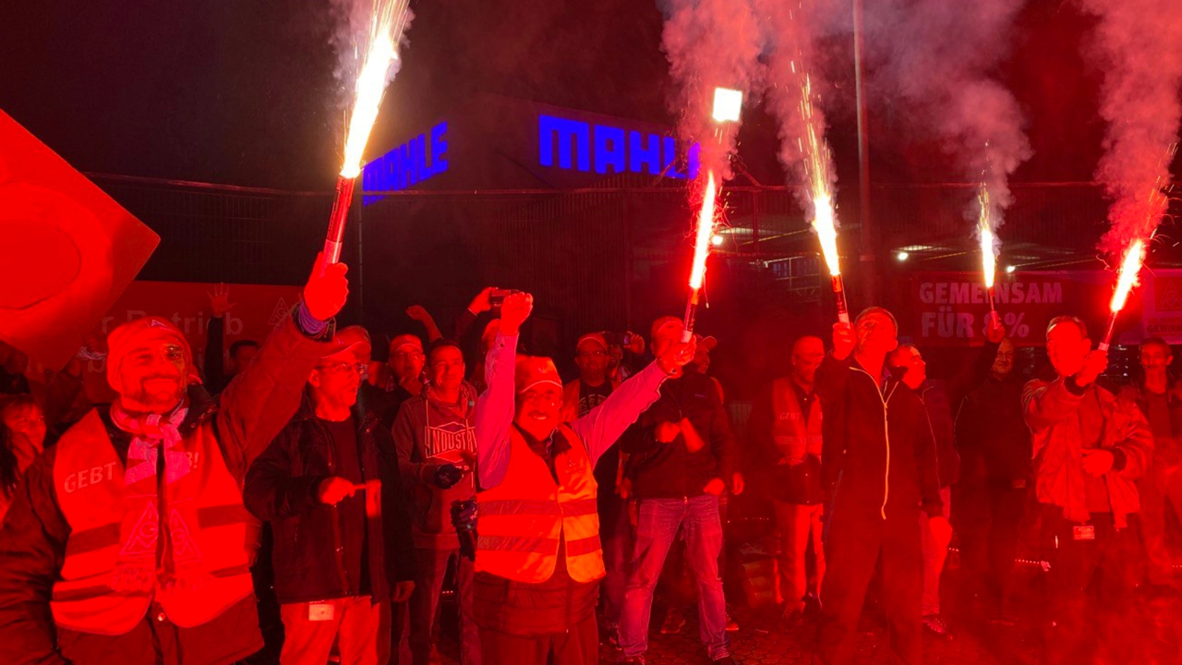 Warnstreik Metall&Elektro Tarifrunde 2022 Mahle-Behr Neustadt Donau