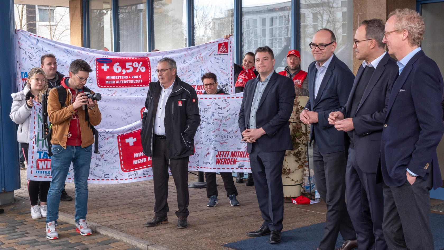 2 Tarifverhandlung Textil & Bekleidung in Ingolstadt