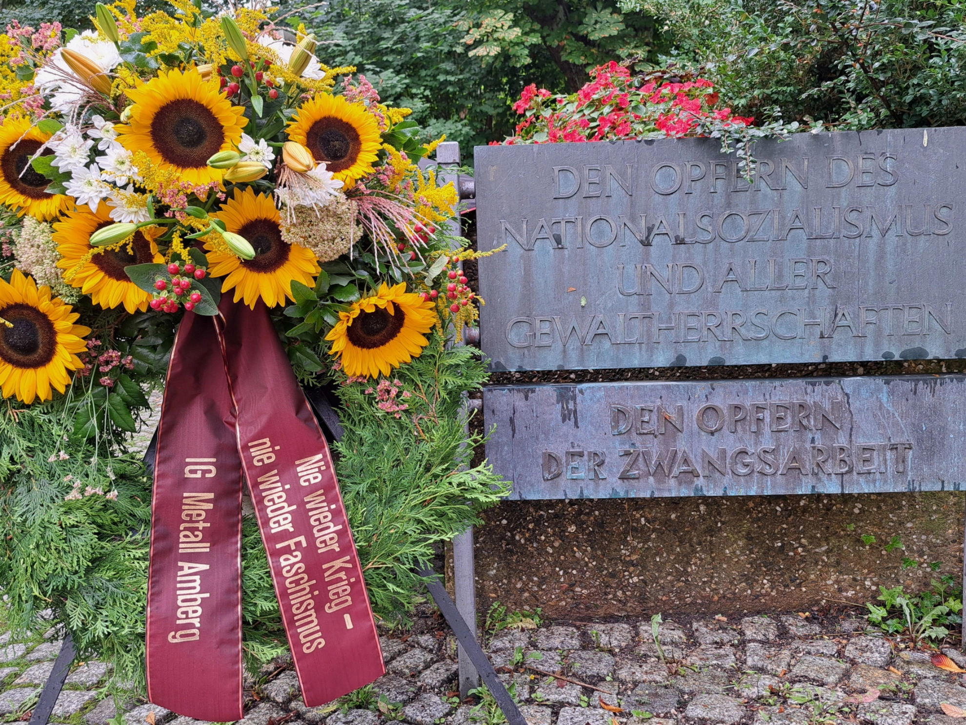 20230901Antikriegstag_SuRo1980x1320